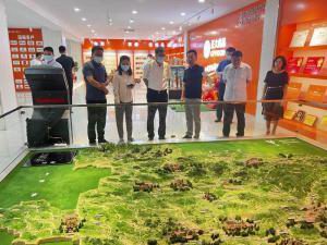洛陽(yáng)市市委常委、宣傳部長(cháng)王飛蒞臨洛陽(yáng)正大調研
